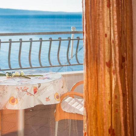 Beach Penthouse Diamond 오미스 외부 사진