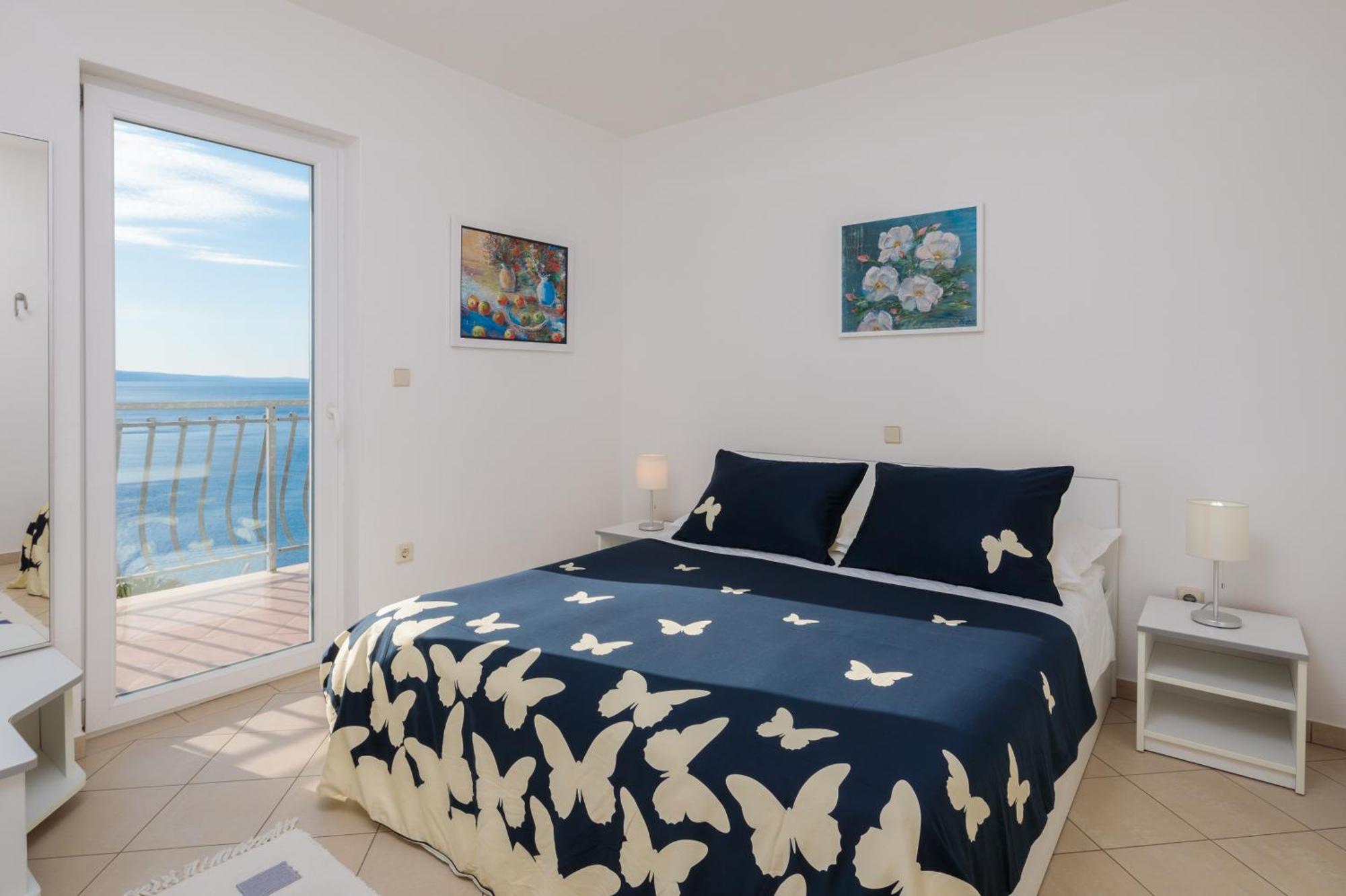 Beach Penthouse Diamond 오미스 객실 사진