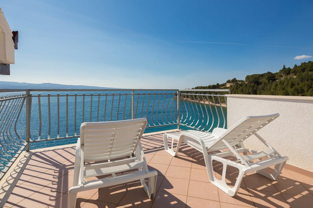 Beach Penthouse Diamond 오미스 외부 사진